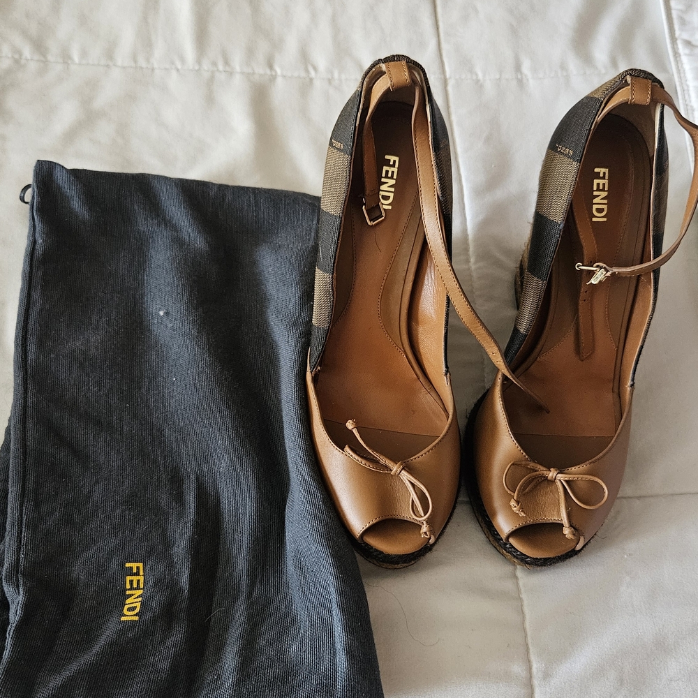 Fendi Brown Slingback Heels with Peep-Toe Design